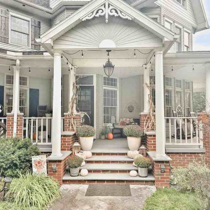 Porch colonial columns structural railing decking